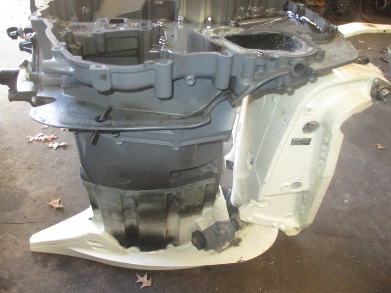 Suzuki DF350A 350hp 4 Stroke outboard 25" Shaft Midsection