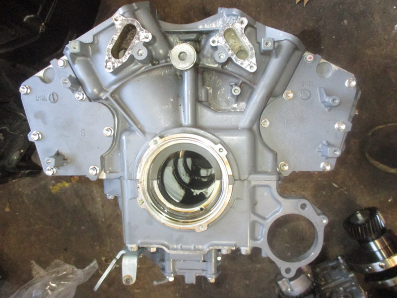Suzuki DF350A 350hp 4 Stroke outboard Crankcase Block