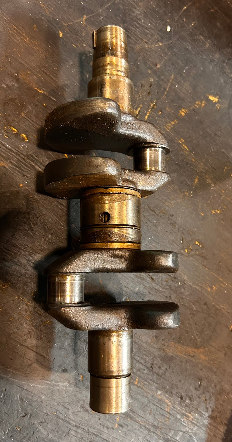 Mercury Mariner 25hp 2 Stroke outboard crankshaft 8978A2