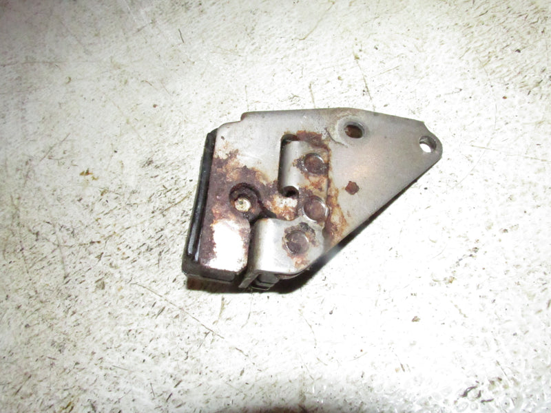 Suzuki DF115 115hp Outboard Throttle and Shifter Cable Holder (67341-90J32)