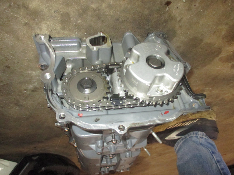 Suzuki DF350A 350hp 4 Stroke outboard Starboard Cylinder Head