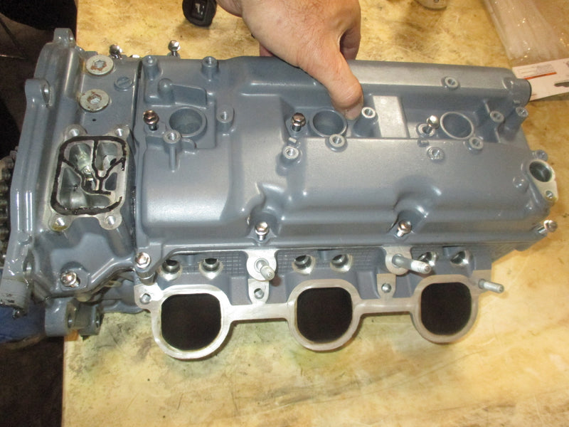 Suzuki DF350A 350hp 4 Stroke outboard Port Cylinder Head