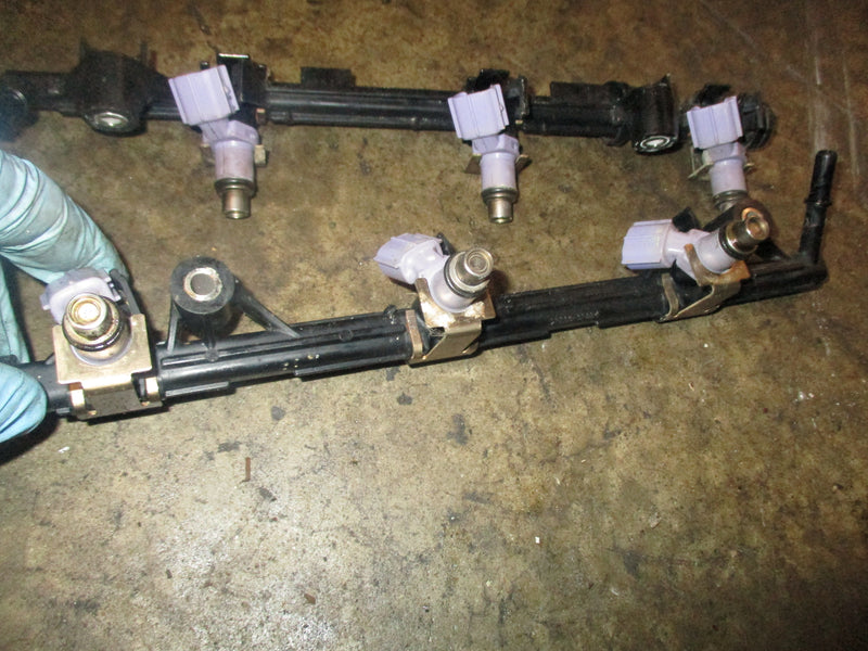 Yamaha 250hp 4 stroke outboard fuel rail and injector set (6P2-13160-10-00)