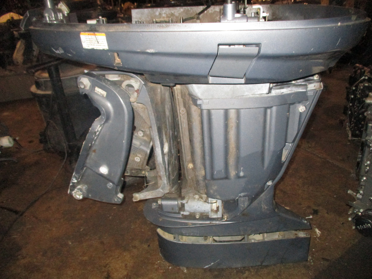 Yamaha 250hp 4 stroke outboard 30" shaft mid section