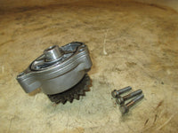 Load image into Gallery viewer, Suzuki DF140 140hp 4 stroke outboard oil pump (16400-90J00)
