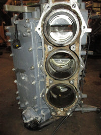 Load image into Gallery viewer, Yamaha 200 hp HPDI outboard crankcase block
