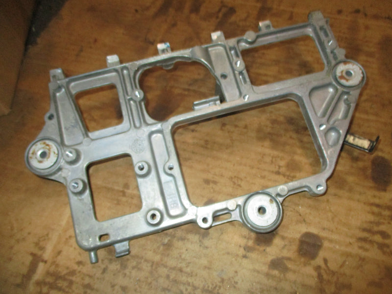 Yamaha 90hp 2 stroke outboard electronics bracket (6H1-85542-00-94)