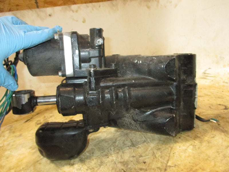 Evinrude 135hp Ficht 2 stroke outboard tilt trim unit