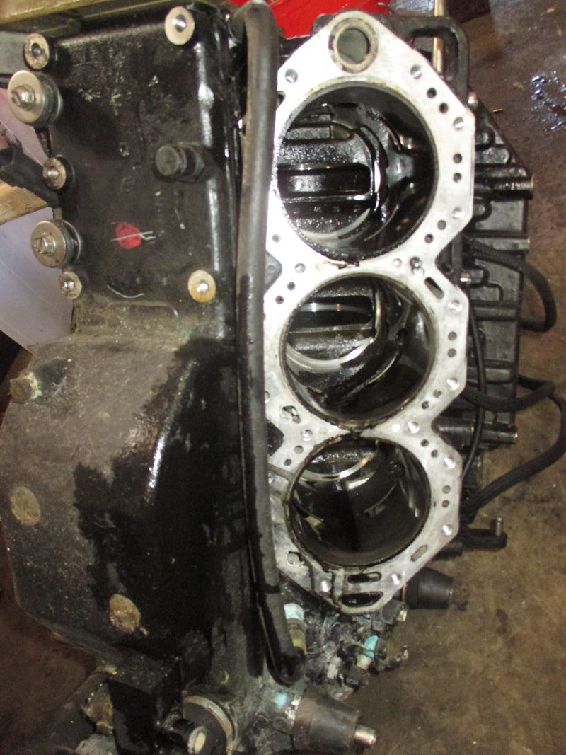 Evinrude 135hp Ficht 2 stroke outboard crankcase block