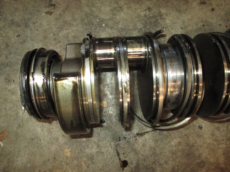 Evinrude 135hp Ficht 2 stroke outboard crankshaft (438930)