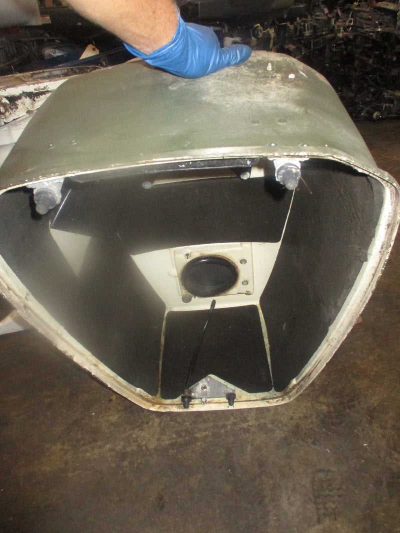 Suzuki DT90 outboard top cowling