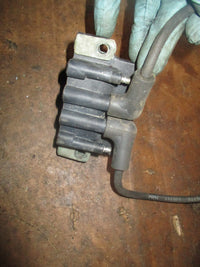 Load image into Gallery viewer, Johnson 150hp Ocean runner outboard dual ignition coil set (583740)
