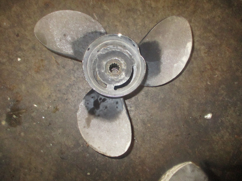 Suzuki DT90 outboard turning point aluminum prop (2143-1711)