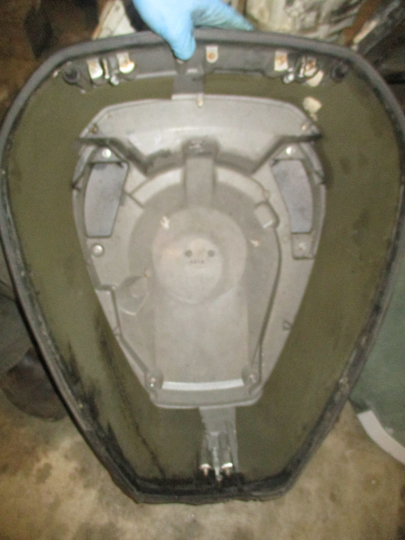 Yamaha 115hp 2 stroke outboard top cowling