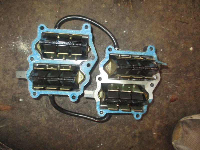 Suzuki DT90 outboard intake manifold w/ reeds (13110-87E20)