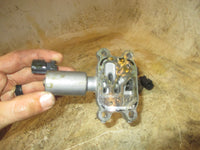 Load image into Gallery viewer, Suzuki DF350A 350hp 4 Stroke outboard Oil Solenoid Set
