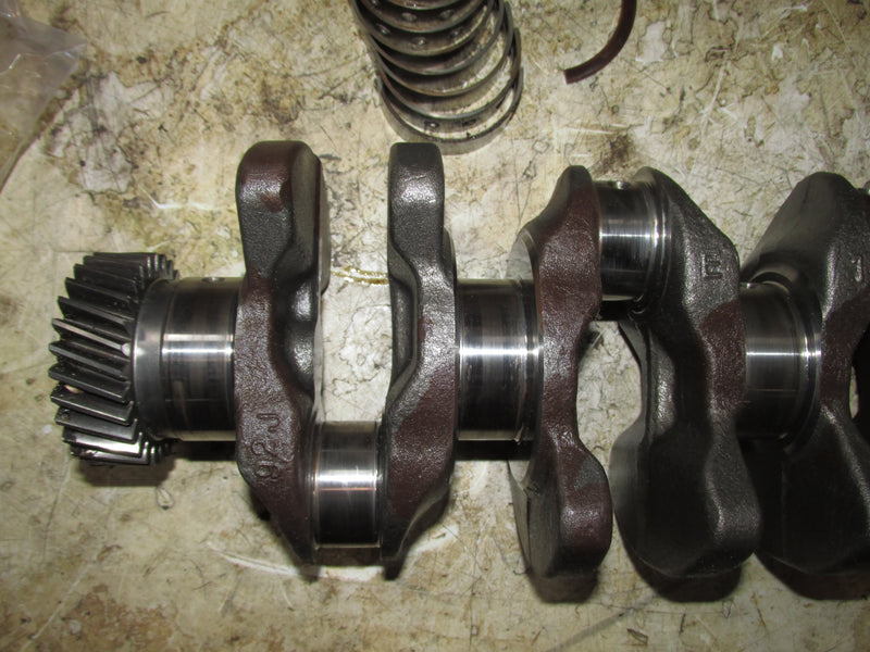 Suzuki DF140 140hp Outboard Crankshaft (12220-92J00)