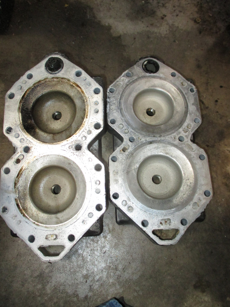 Johnson 90hp ocean pro 2 stroke outboard cylinder head set