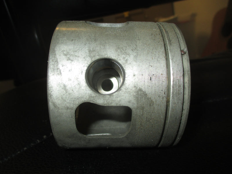 Johnson Evinrude OMC outboard Piston's w/ ring .020 (386257)