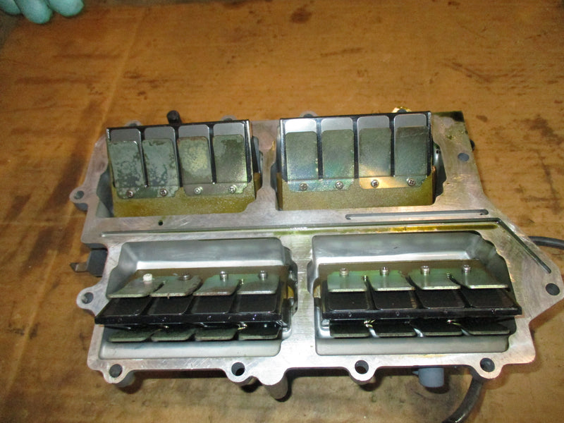 Yamaha 115hp 2 stroke outboard intake manifold w/ reeds (6E5-13641-11-1S)
