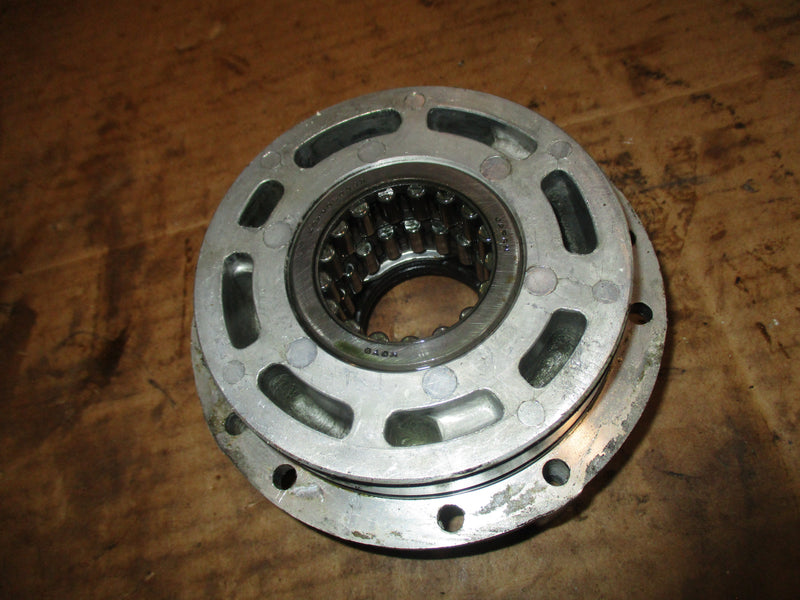 Yamaha 115hp 2 stroke outboard upper bearing carrier (6E5-45331-00-94)