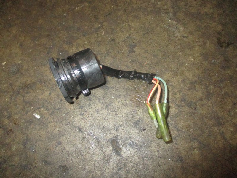 Suzuki DT90 outboard tilt trim switch (37850-95602)