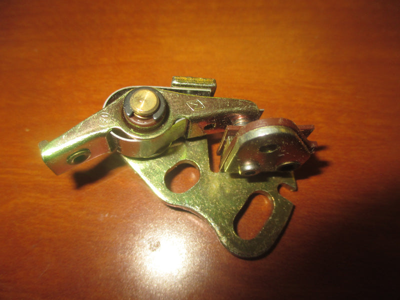 Johnson Evinrude OMC outboard Breaker Point (Q3) (581207)