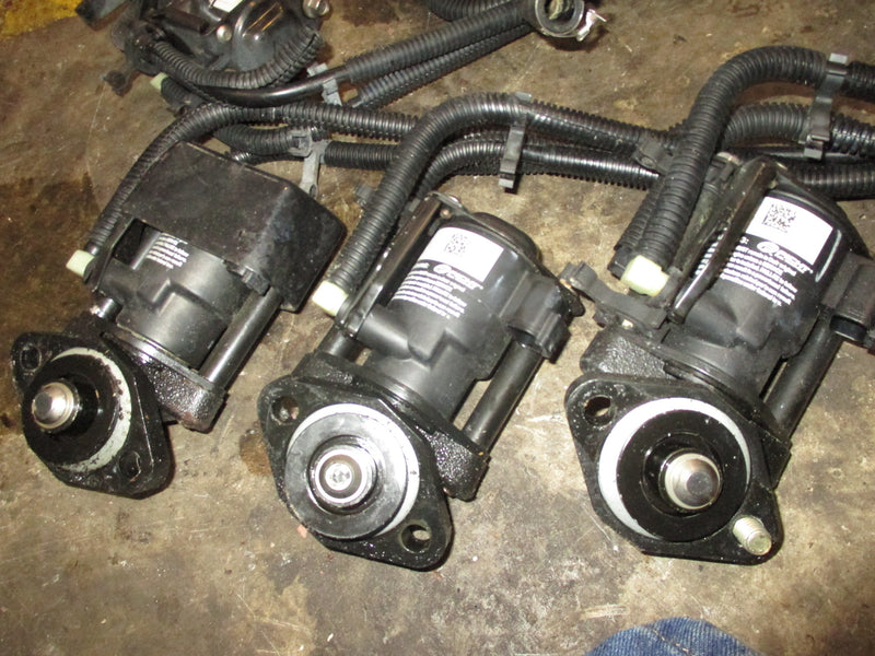 Evinrude Ficht 200hp 2 stroke outboard fuel injector set (5004285-5004284)