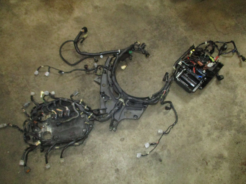 Yamaha 250hp 3.3L 4 stroke outboard Engine Wiring Harness 6BR-82590-00
