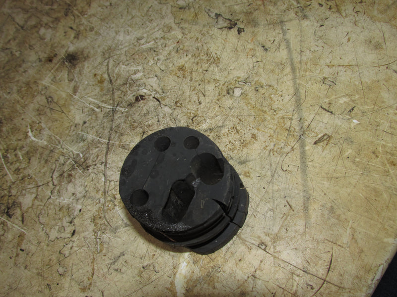 Suzuki DF140 140hp Outboard Rigging Grommet (61124-90J00)
