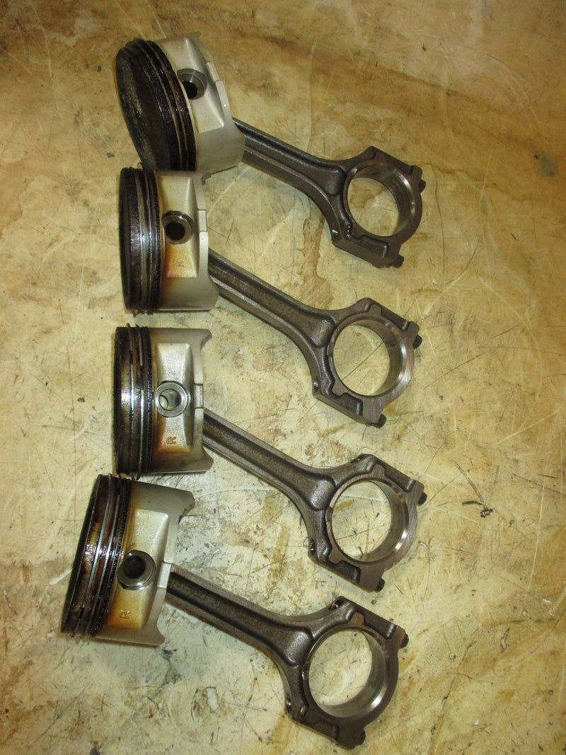 Yamaha 100hp 4 Stroke outboard Piston and Rod Set of 4 (67F-00)