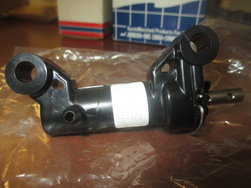 Johnson Evinrude OMC outboard Primer Pump Assembly (398793)
