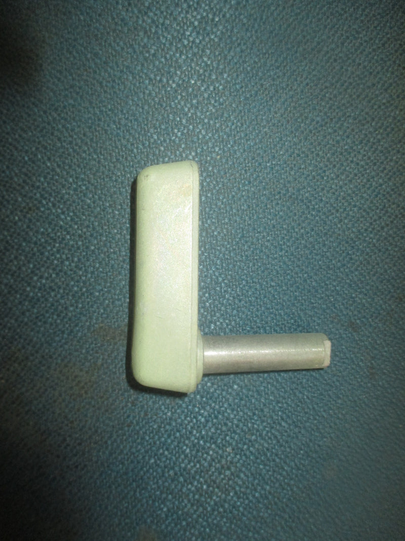 Johnson Evinrude OMC outboard Rear Latch handle (383685)