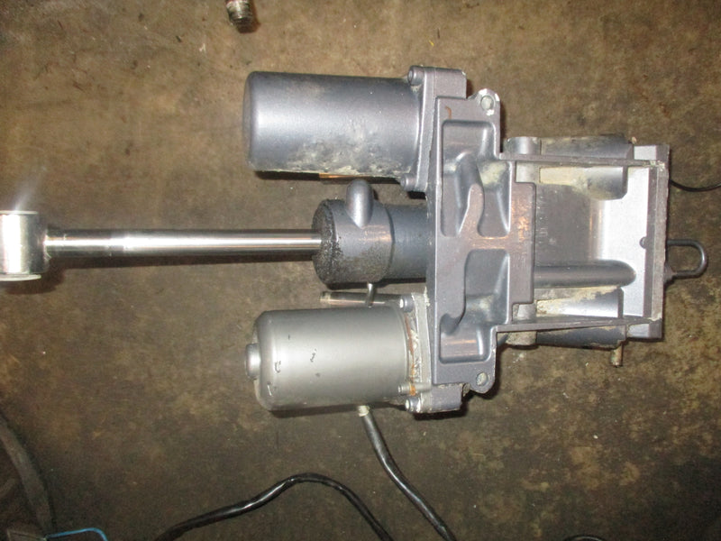 Yamaha 225hp 4 stroke outboard tilt trim unit (69J-01) PARTS ONLY