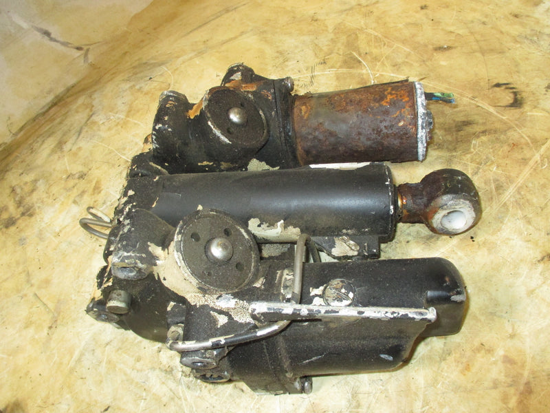 Johnson 120hp 2 stroke outboard tilt trim unit (PARTS)