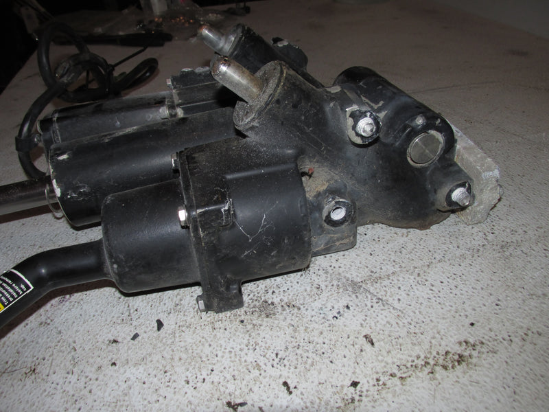 Mercury 115hp 2 Stroke Outboard Tilt trim unit