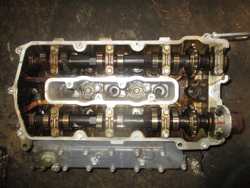 Yamaha 225hp 4 stroke outboard port cylinder head