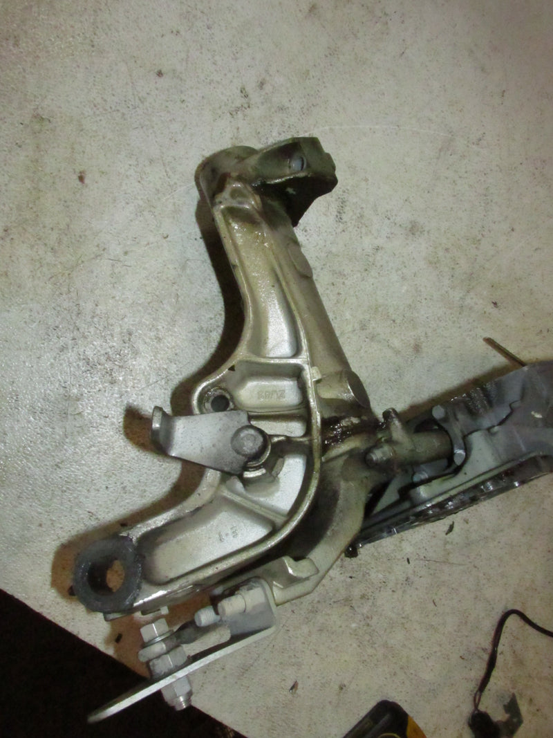 Honda BF40A 40hp Outboard Swivel Bracket (50201-ZV5-010ZA)