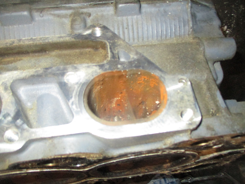 Yamaha 225hp 4 stroke outboard port cylinder head