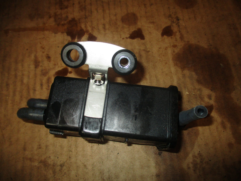 Yamaha 250hp 3.3L 4 stroke outboard  Air Canister 6p2-24170-00
