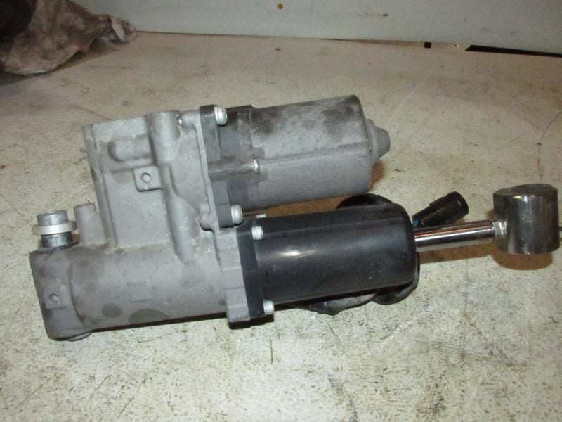 Honda BF40A 40hp Outboard Tilt Trim Unit (56000-ZV5-823ZA)