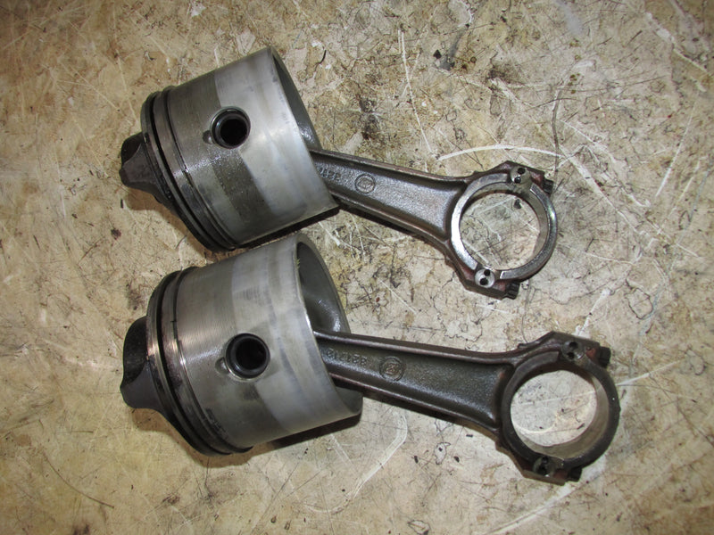 Evinrude 115hp 2 Stroke Outboard Piston and Rod Set of 2 (49003A/321712)