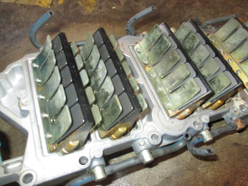 Yamaha 200hp OX66 SWS 2 outboard intake manifold and reeds (65L-13624-01-18)
