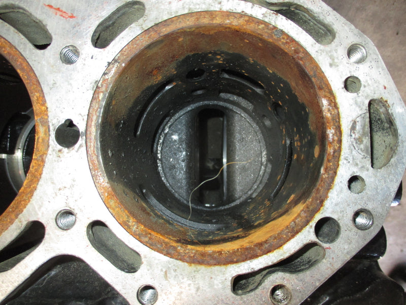 Evinrude 200hp Ficht 2 stroke outboard crankcase block