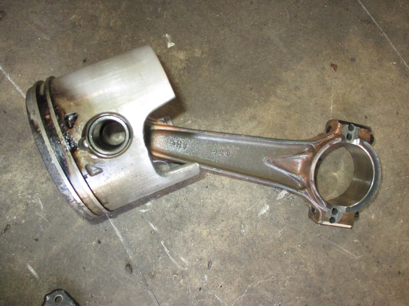 Evinrude 200hp Ficht 2 stroke outboard port piston and rod (5000788)