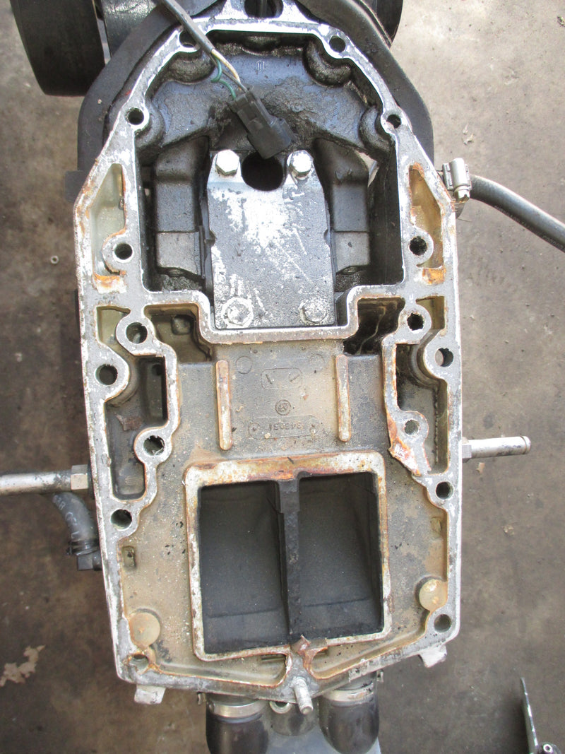 Evinrude 200hp Ficht 2 stroke outboard 20 inch midsection