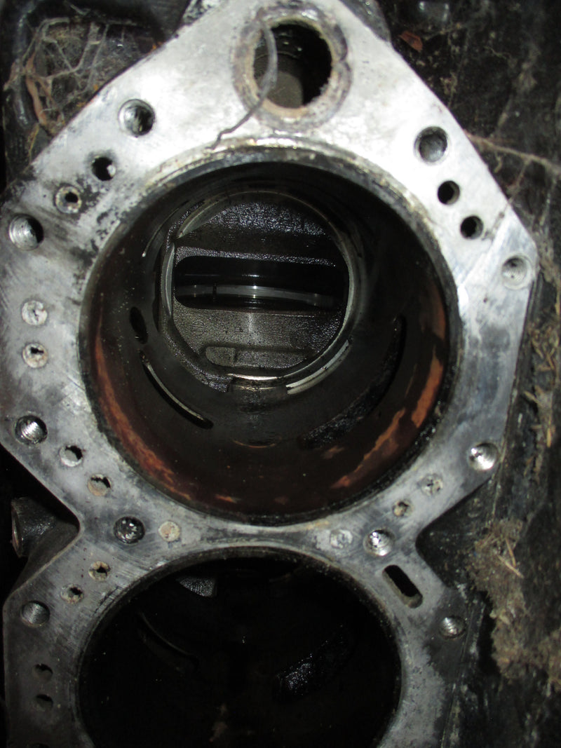 Evinrude 150hp Ficht 2 stroke outboard crankcase block