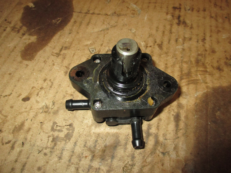 Johnson Suzuki 140hp 4 stroke outboard fuel pump (15100-90J10)