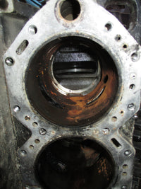 Load image into Gallery viewer, Evinrude 150hp Ficht 2 stroke outboard crankcase block
