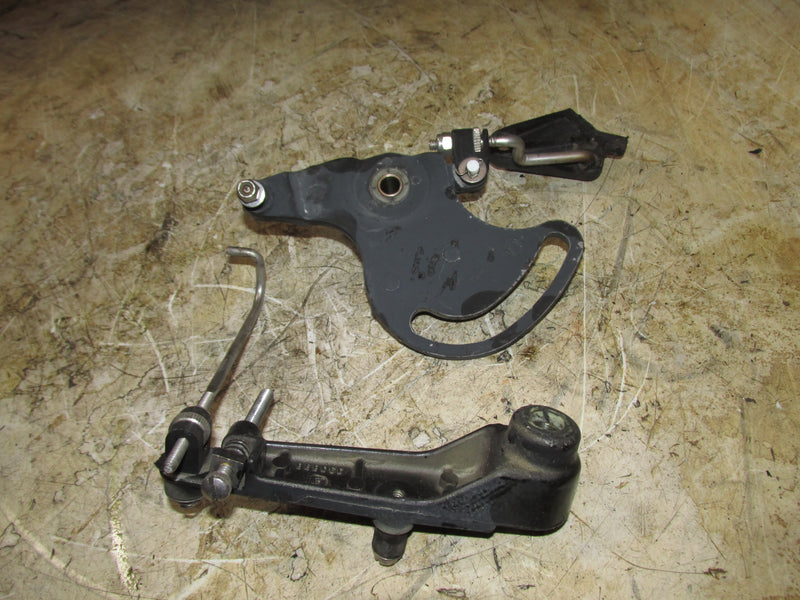 Evinrude 115hp 2 Stroke Outboard Throttle Bracket (330898/331156)